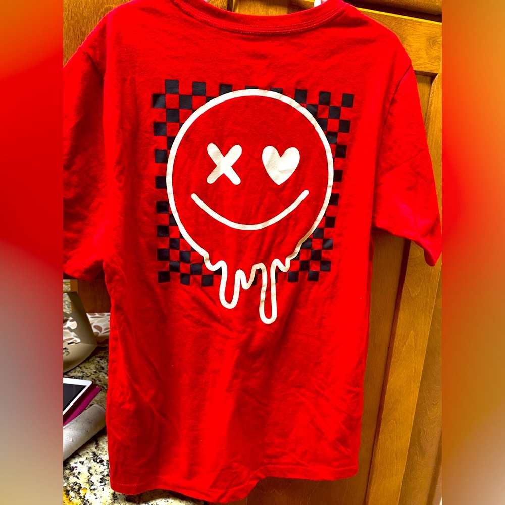 Smiley Tee❤️4/20